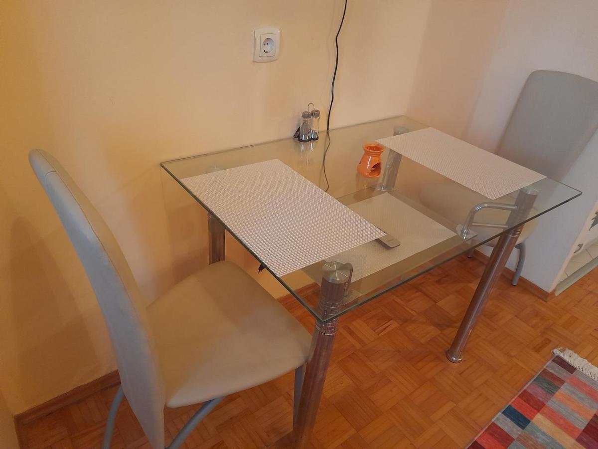 Pine Tree Apartment Sarajewo Zewnętrze zdjęcie